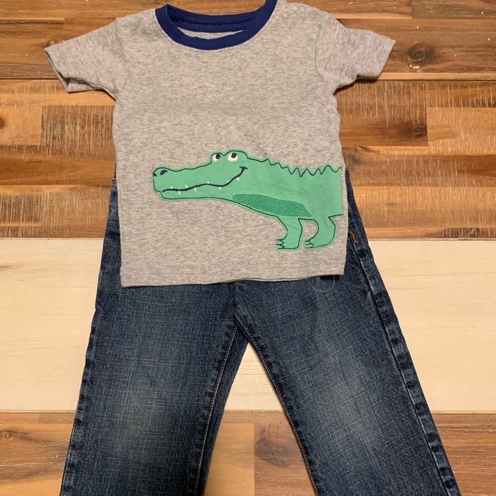 Alligator T-shirt and Gap jeans size 2T